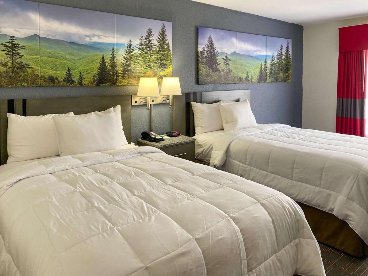 Clarion Pointe - Greensboro Coliseum Area Extérieur photo