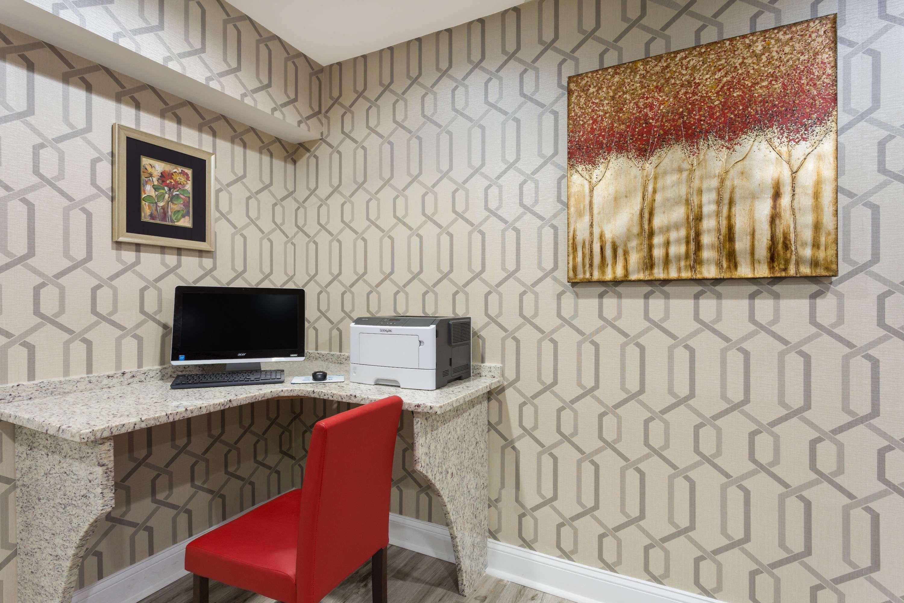 Clarion Pointe - Greensboro Coliseum Area Extérieur photo