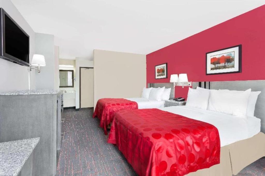 Clarion Pointe - Greensboro Coliseum Area Extérieur photo